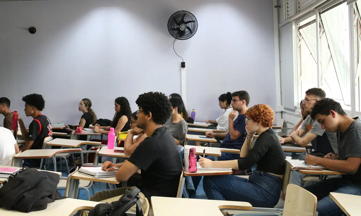 Estudantes do ensino superior
