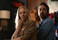 Nova série com Lisa Kudrow, "Quem Vê Casa..." chega ao streaming