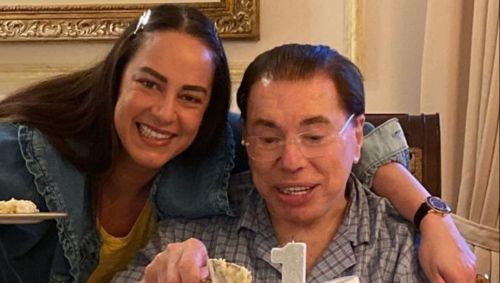 Além de cuidar da programação matinal do SBT, a apresentadora esteve no controle no programa infantil Bom Dia & Cia e atualmente, apresenta o Sábado Animado