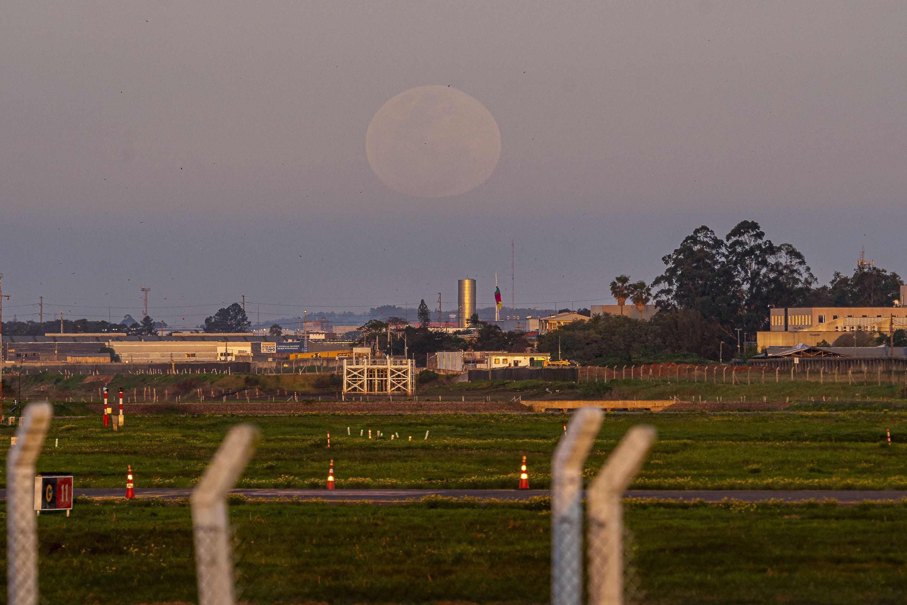 SUPERLUA EM PORTO ALEGRE