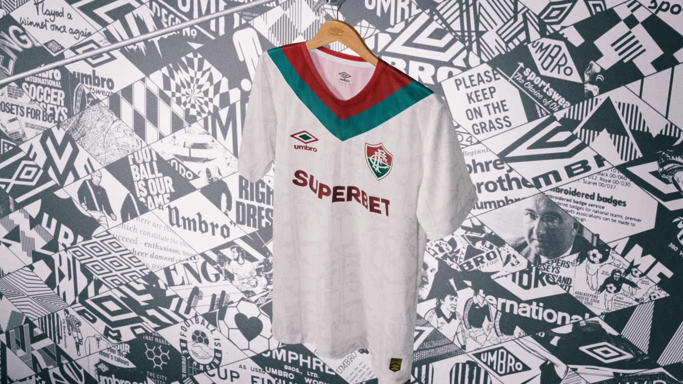 Fluminense apresenta terceiro uniforme para temporada de 2024