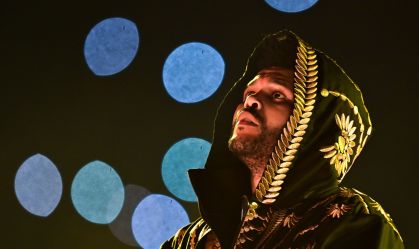 Com funk, The Weeknd coloca novo álbum no topo das paradas nos EUA