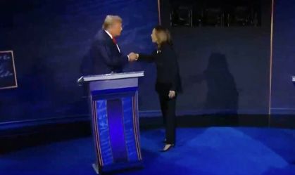 trumpkamala