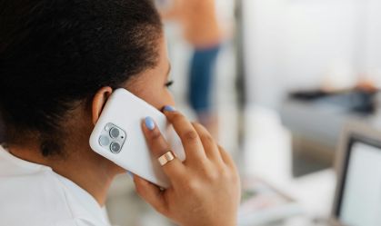 Celular aumenta risco de câncer cerebral? Estudo da OMS responde