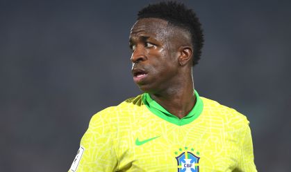 Por que Vini Jr. não repete na Seleção o que faz no Real?