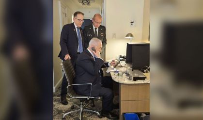 Foto mostra momento em que Netanyahu aprovou ataque a Beirute