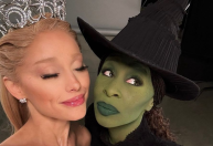 Ariana Grande publica foto com Cynthia Erivo nos bastidores de "Wicked"