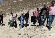Israel bombardeia estrada usada por deslocados libaneses