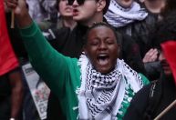 Aniversário da guerra em Gaza atrai milhares de manifestantes pelo mundo
