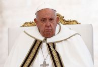 Em seus últimos meses, Francisco criticou política imigratória de Trump