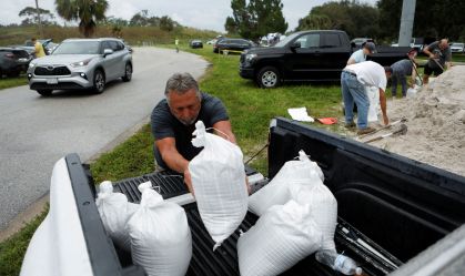 Autoridades da Flórida fazem apelo: “Se puder sair, saia”