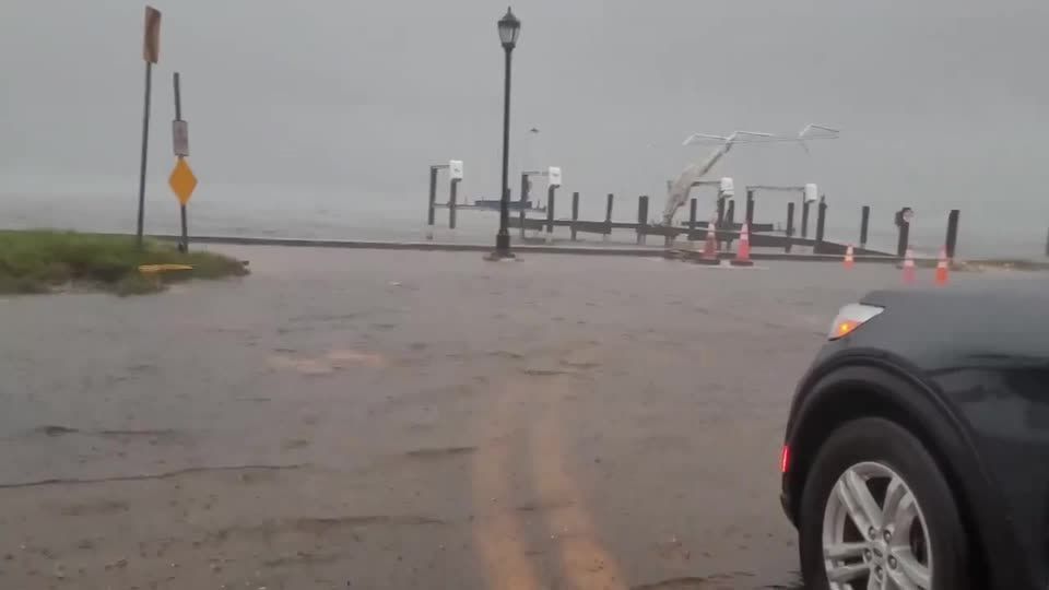 Winds and rain from Hurricane Milton hit Bradenton, Florida