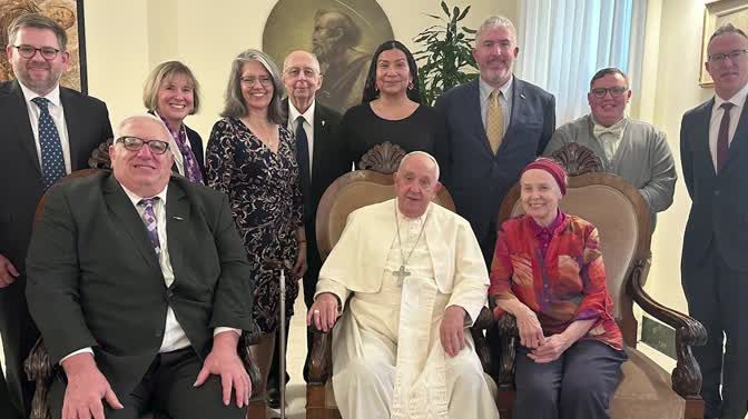 Papa Francisco participa de reunião com integrantes da comunidade LGBT • New Ways Ministry