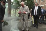 Rei Charles se encontra com comunidade indígena em Sydney após ser vaiado por senadora