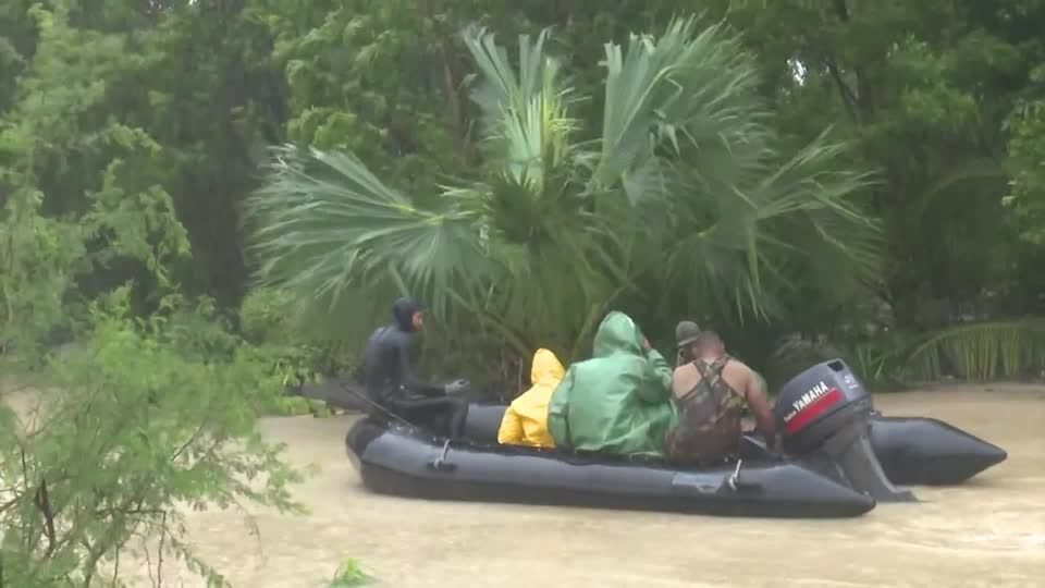 At least six dead in Cuba following passage of Oscar