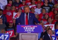 Trump critica Beyoncé por não cantar em comício de Kamala