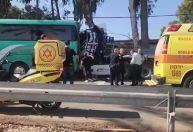 Colisão de caminhão mata uma pessoa e deixa 40 feridos em Israel, diz polícia