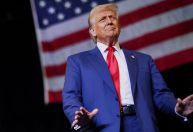 Bitcoin atinge recorde enquanto criptomoeda Trump dispara em dia de posse