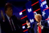 Trump chama Kamala de fascista e diz que ele é "o oposto de um nazista"