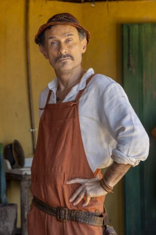 Timbó (Enrique Diaz) retornará para "No Rancho Fundo". • Globo/Beatriz Damy