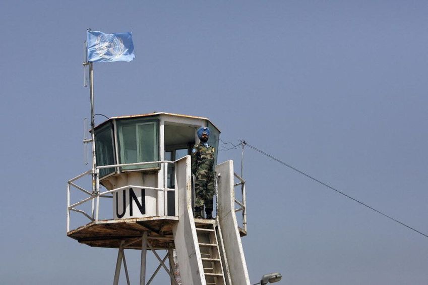 Posto de observação da missão de paz da ONU no Líbano, Unifil, perto da fronteira com Israel, em agosto de 2006. • UN Photo/Mark Garten