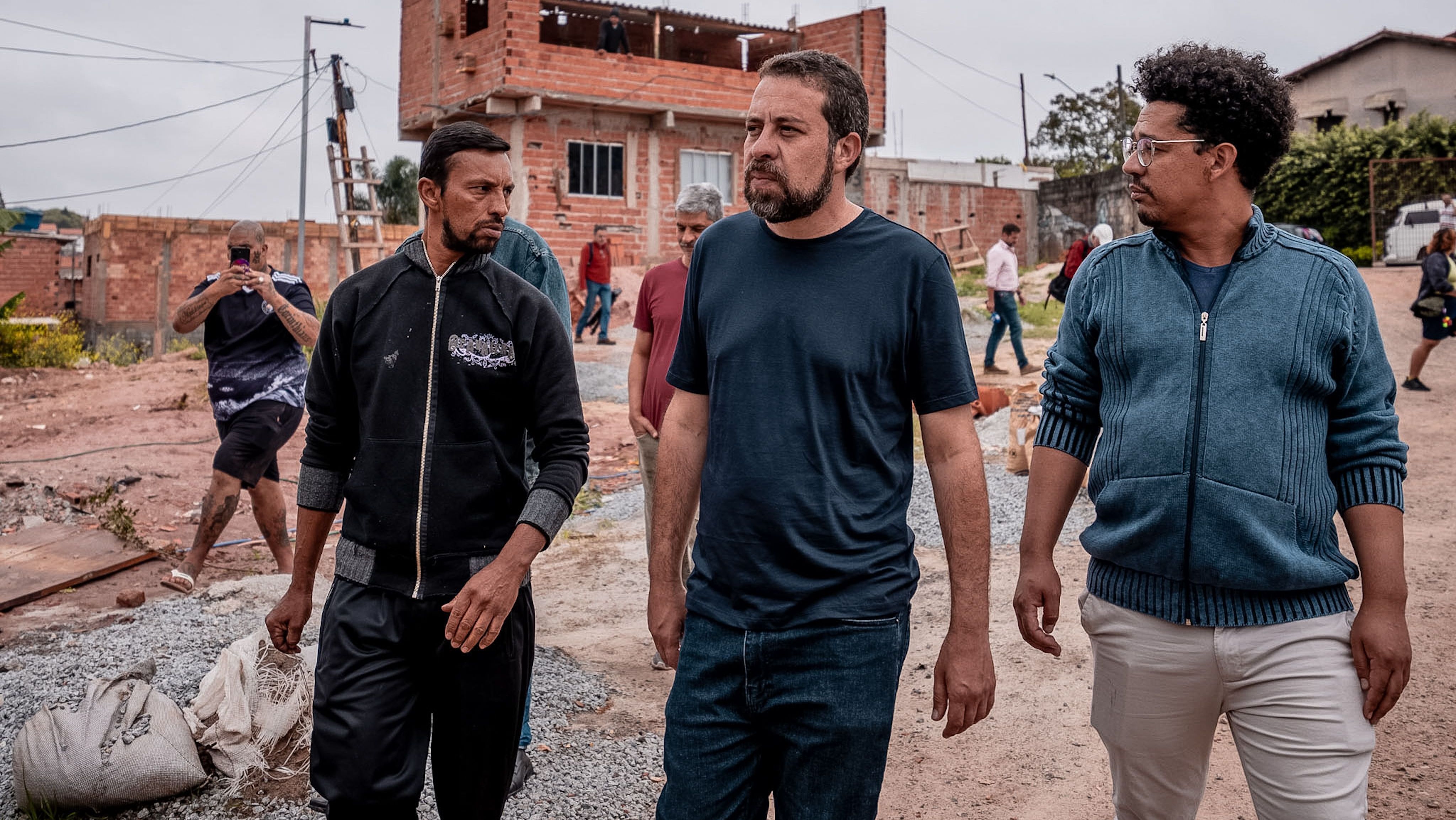 Boulos durante agenda de campanha nesta segunda (14) • Leandro Paiva/Campanha do Guilherme Boulos