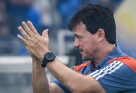 Com Cruzeiro finalista da Sul-Americana, Diniz pode se igualar a Gallardo e Tite