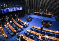 Oposição já mira novo ministro e apura omissão