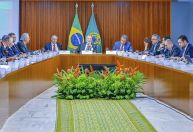 A governadores, Lula defende segurança "sistematizada" no Brasil