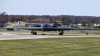 EUA deslocam bombardeiros B-2 enquanto Trump avalia atacar o Irã