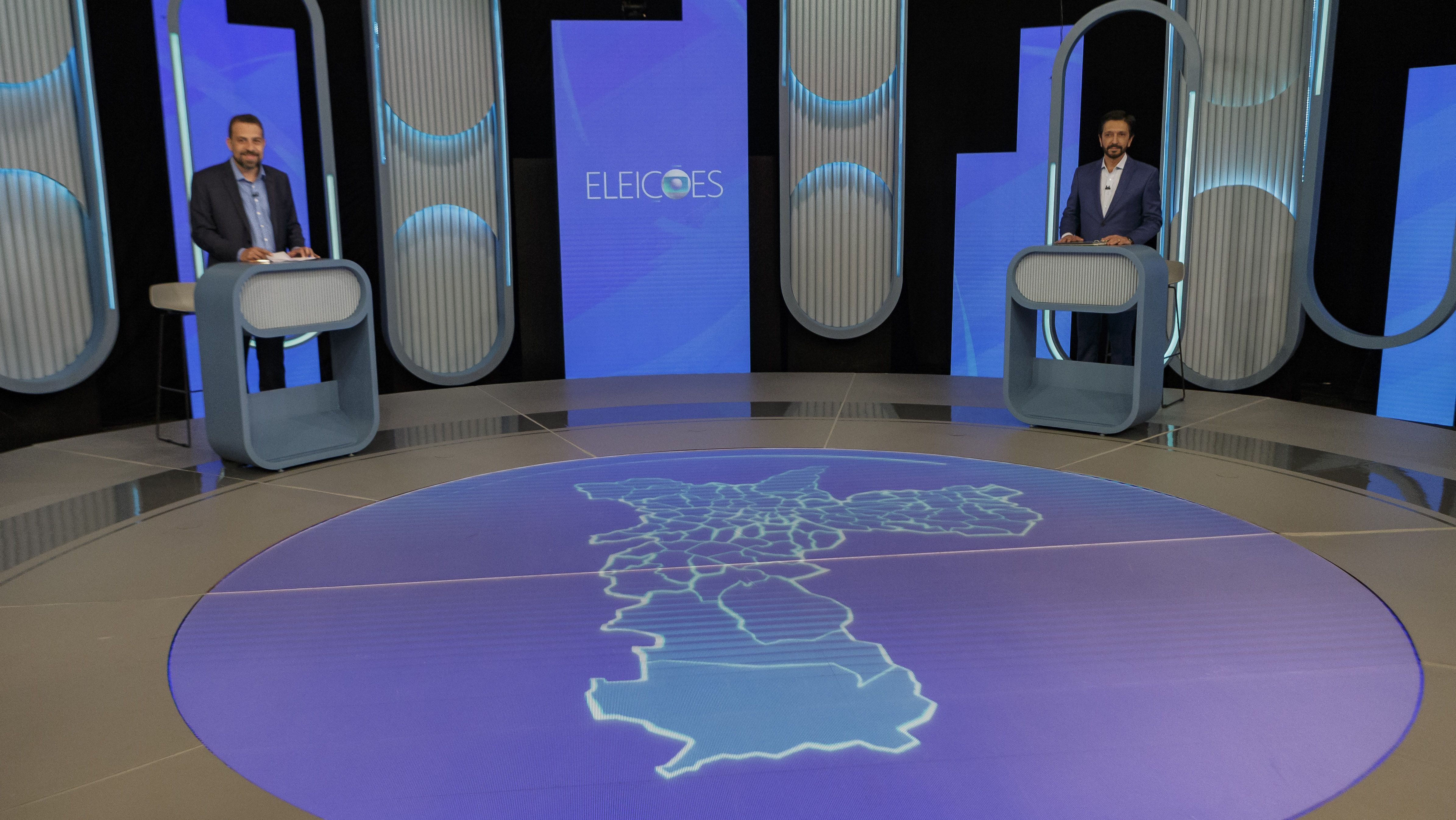 Boulos e Nunes puderam se deslocar pelo cenário do debate promovido pela TV Globo • 25/10/2024 - Taba Benedicto/Estadão Conteúdo