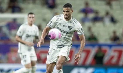Alan Kardec durante jogo do Galo