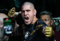 Alex Poatan no UFC 313: onde assistir ao vivo, horário e cards