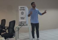 Candidatos à Prefeitura de Fortaleza votam neste domingo (27)