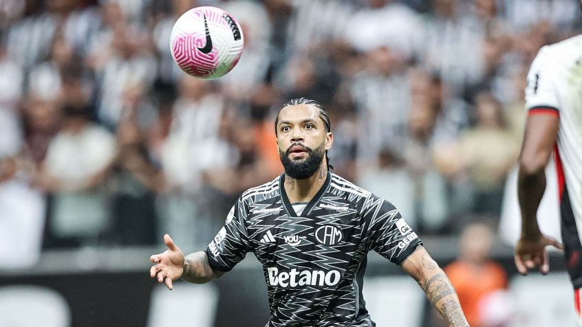 Otávio em ação contra o Vitória • Foto: Pedro Souza / Atlético