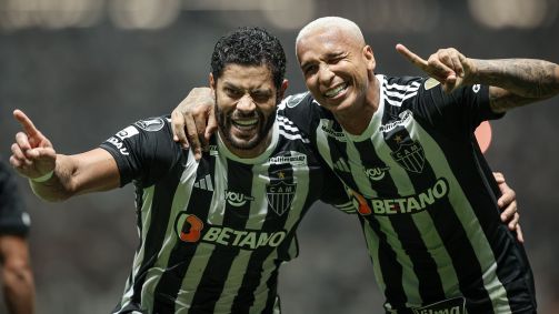 Deyverson dá show na semifinal da Libertadores