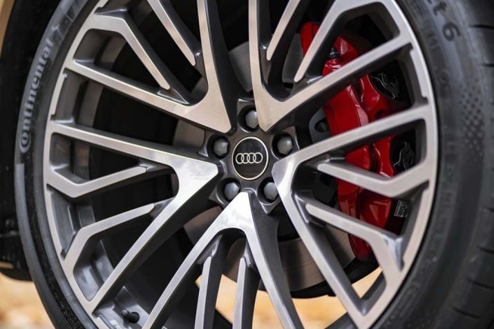 Audi Q8 Performance Black 2025 chega ao Brasil com visual renovado • Leo Sposito/Divulgação