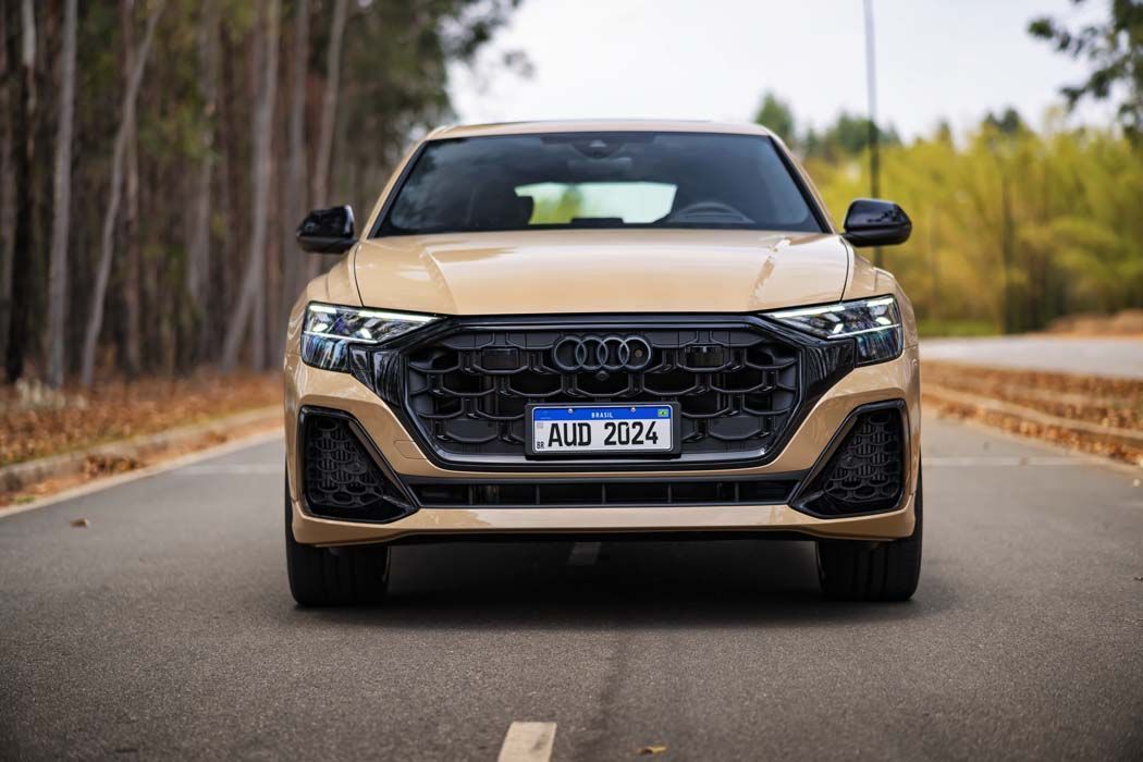 Audi Q8 Performance Black 2025 chega ao Brasil com visual renovado • Leo Sposito/Divulgação
