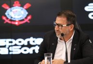 Augusto Melo diz que Corinthians não tem dinheiro para novas contratações