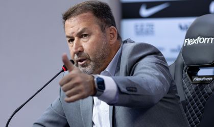 Augusto Melo se posiciona após suposto retorno à presidência do Corinthians