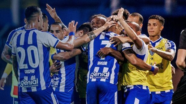 Avaí vence Vila Nova, na Ressacada