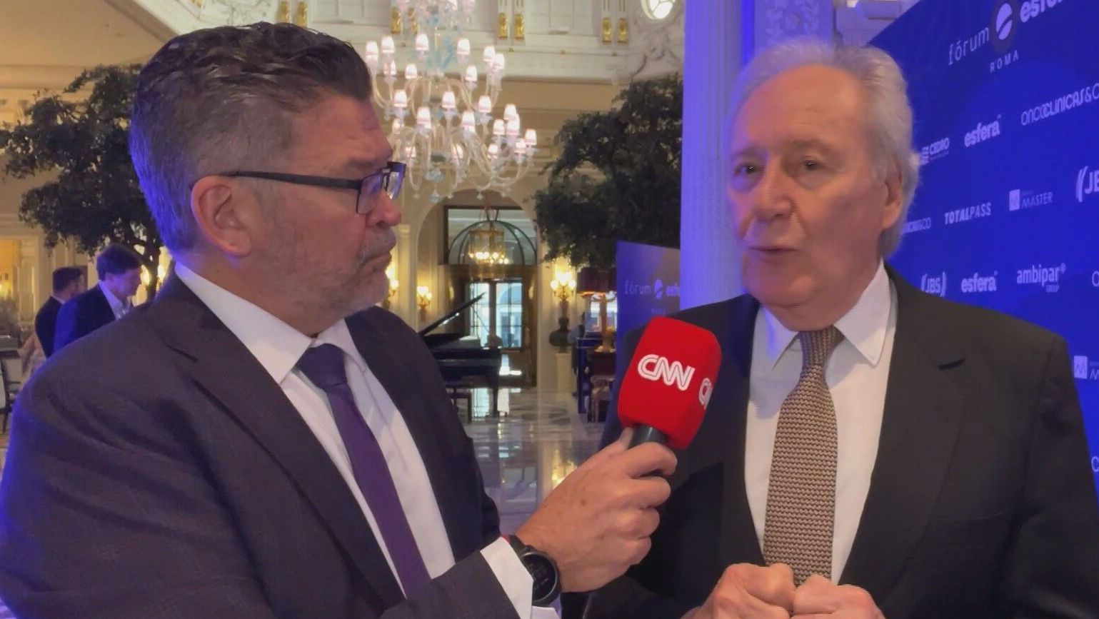 BR_CNN_121024_WEB_SON_ENTREVISTA_LEWAN_ESFERA.mov_frame_5204