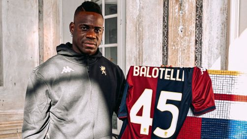 Genoa anunciou a contratação de Mario Balotelli