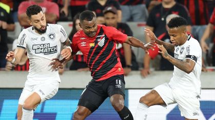 Botafogo venceu Athletico-PR
