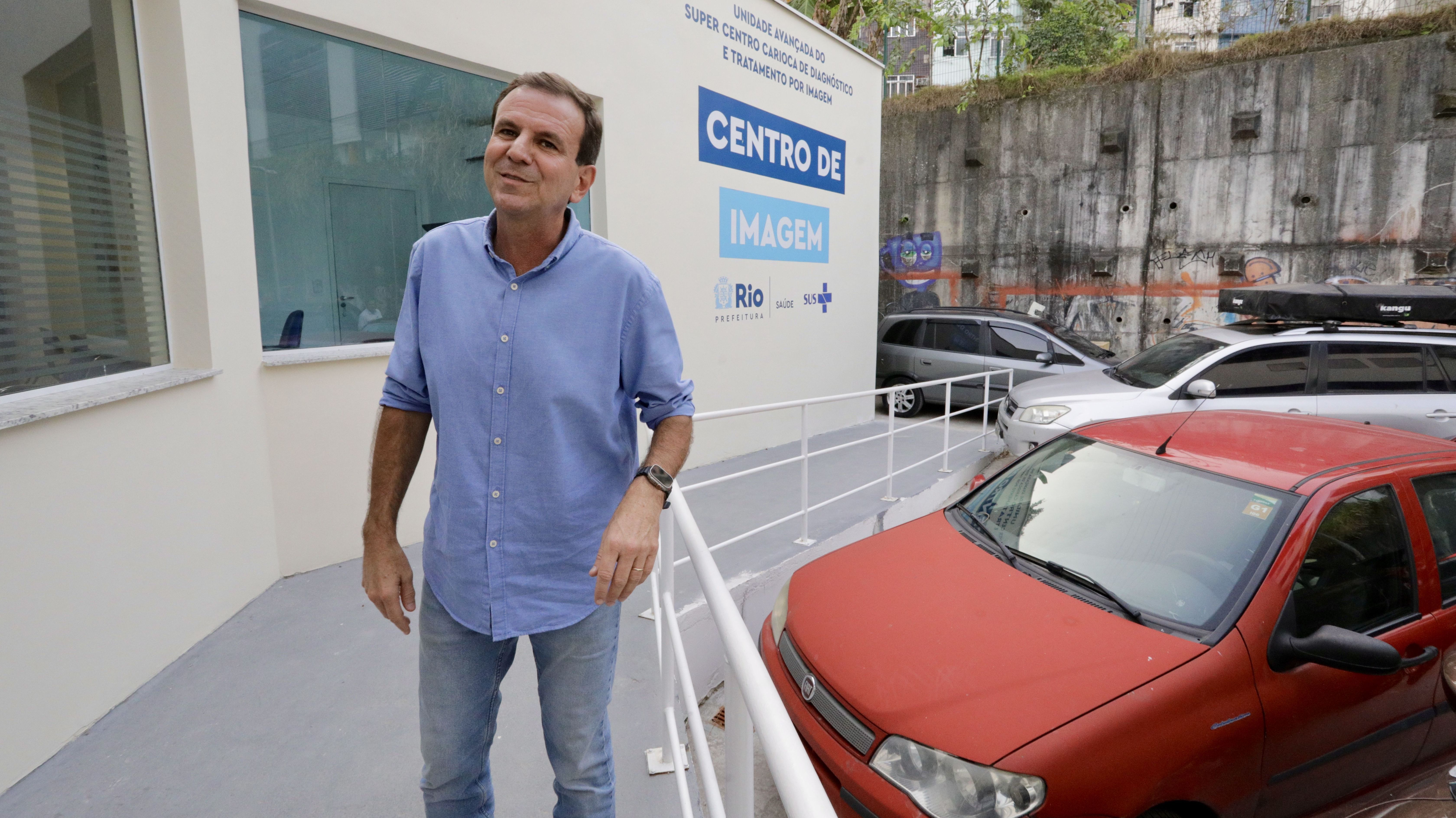 Paes disse que, se vencer às eleições, vai fazer mais seis unidades da Clínica da Família • Divulgação