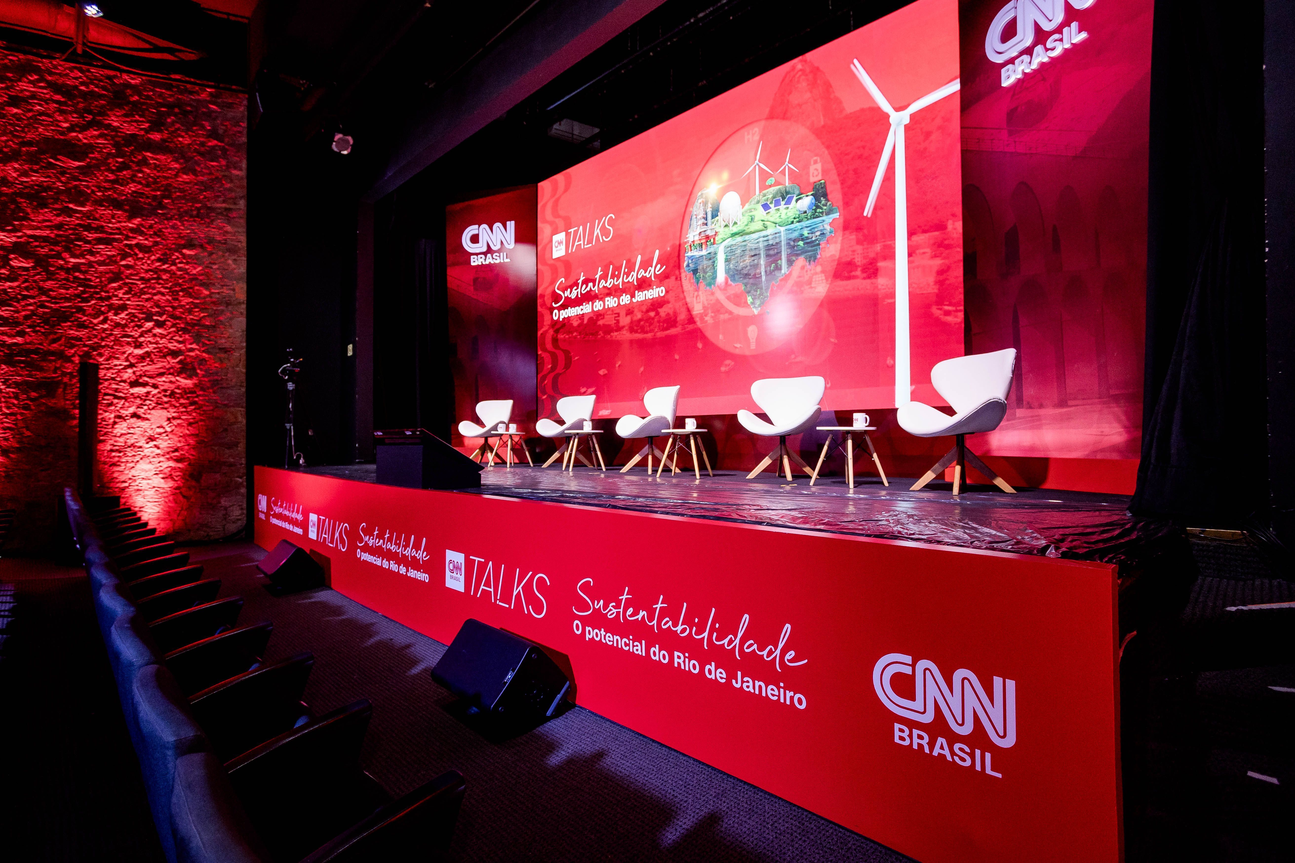CNNTALKS_W-0449_13c02b