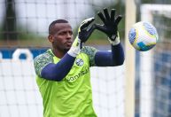 Goleiro do Grêmio é indiciado pela Polícia Civil por incidente no GreNal