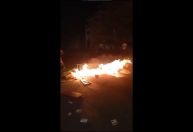 Em BH, moradores queimam pneus em protesto após morte de homem durante ação policial
