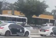 RJ: Tiroteio durante perseguição policial provoca pânico na Avenida Brasil