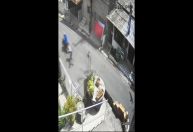 Vídeo: Idosa é arrastada por moto após assalto em Pernambuco